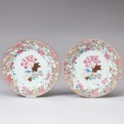 Paar Famille Rose Teller