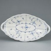 Ovale Schale - Gebrochener Stab: Strohblume. Friedrich Christian Greiner & Söhne, Rauenstein 1894 - 