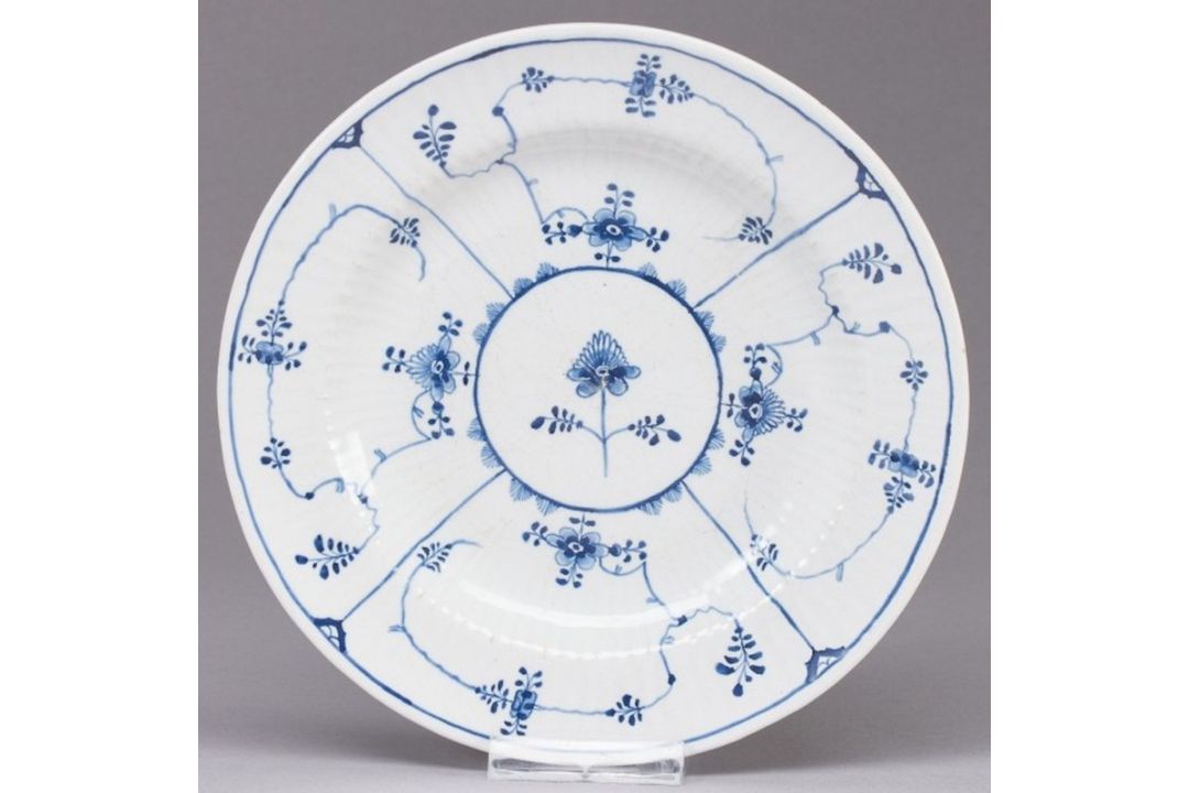 Teller - Strohblume. Porzellanfabrik Zürich ca. 1780-1785. - Bild 1 aus 2