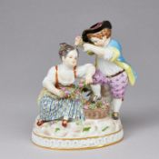 Allegorie - Der Frühling: Gärtnerkinder mit Blumen - Michel Victor Acier. Meissen 1995.