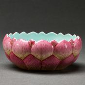 Schälchen in Form einer Lotosblüte, China