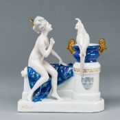 Venus mit Papagei - Adolf Oppel. Philipp Rosenthal & Co., Selb Kunstabteilung 1918.