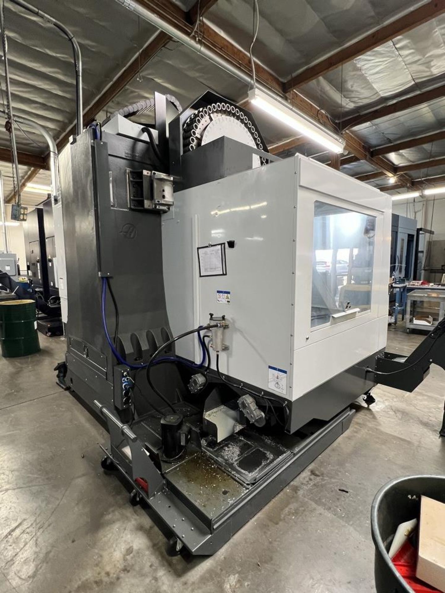 2022 Haas VF-6SS Vertical Machining Center, Remote Jog, 12K, Renishaw Probing, P-Cool, Quad Auger, - Image 16 of 28