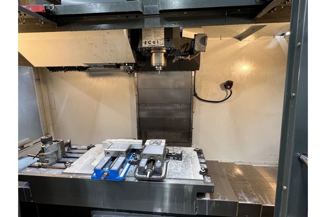 2011 Haas VF-4SS, 12K Vertical Machinig Center, Renishaw Probe, P-Cool, USB, 24 Tool Side Mount, - Image 15 of 25