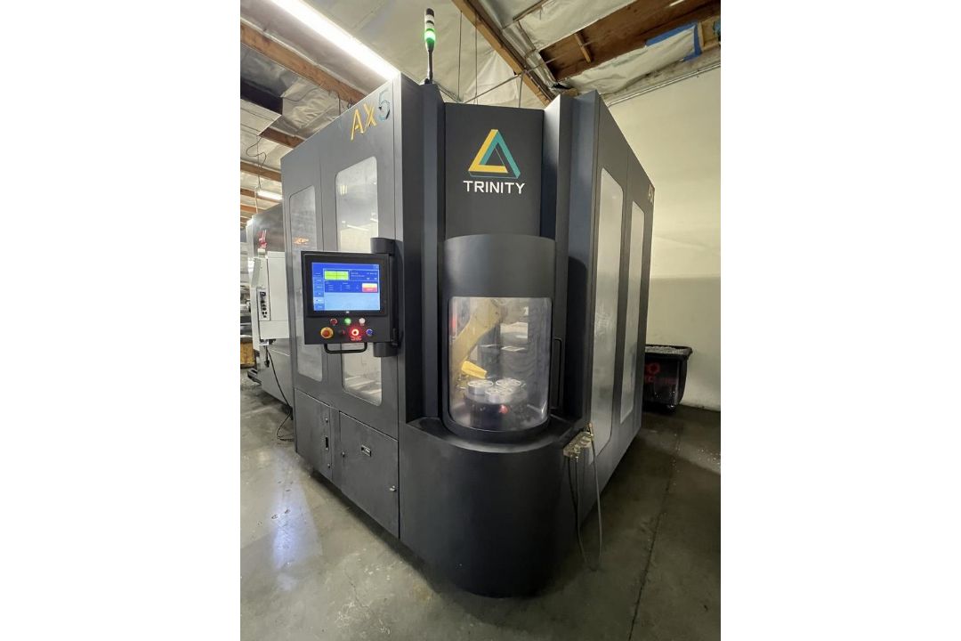2017 Haas UMC 750 Vertical Machining Center, Fanuc Robot, 42 Station Pallet System, AX5 Trinity, 10 - Image 9 of 43