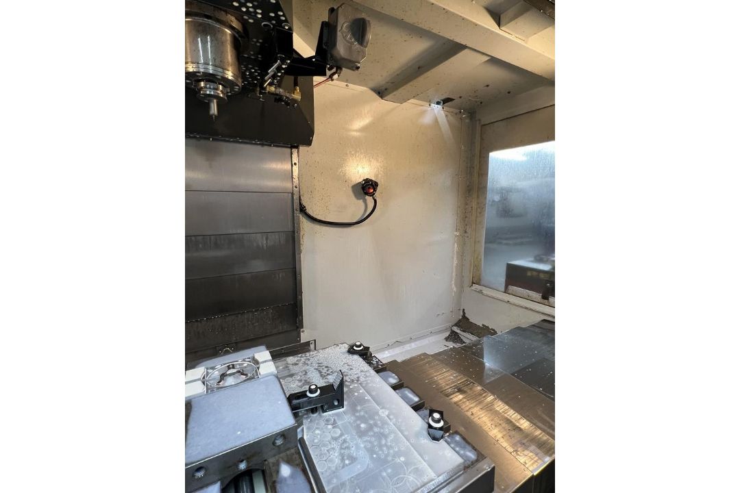 2011 Haas VF-4SS, 12K Vertical Machinig Center, Renishaw Probe, P-Cool, USB, 24 Tool Side Mount, - Image 21 of 25