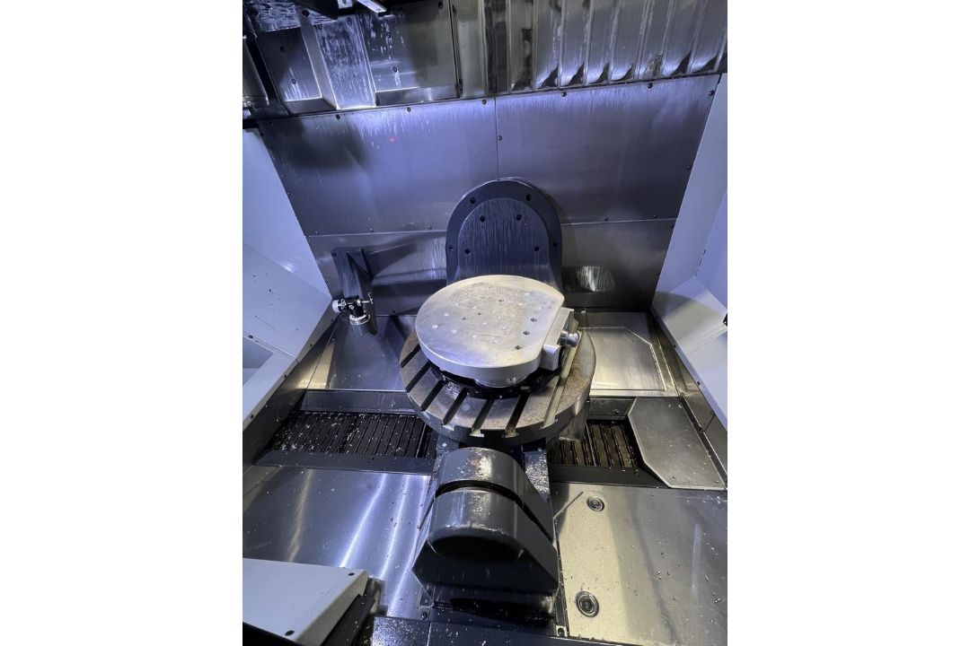 2017 Haas UMC 750 Vertical Machining Center, Fanuc Robot, 42 Station Pallet System, AX5 Trinity, 10 - Image 36 of 43
