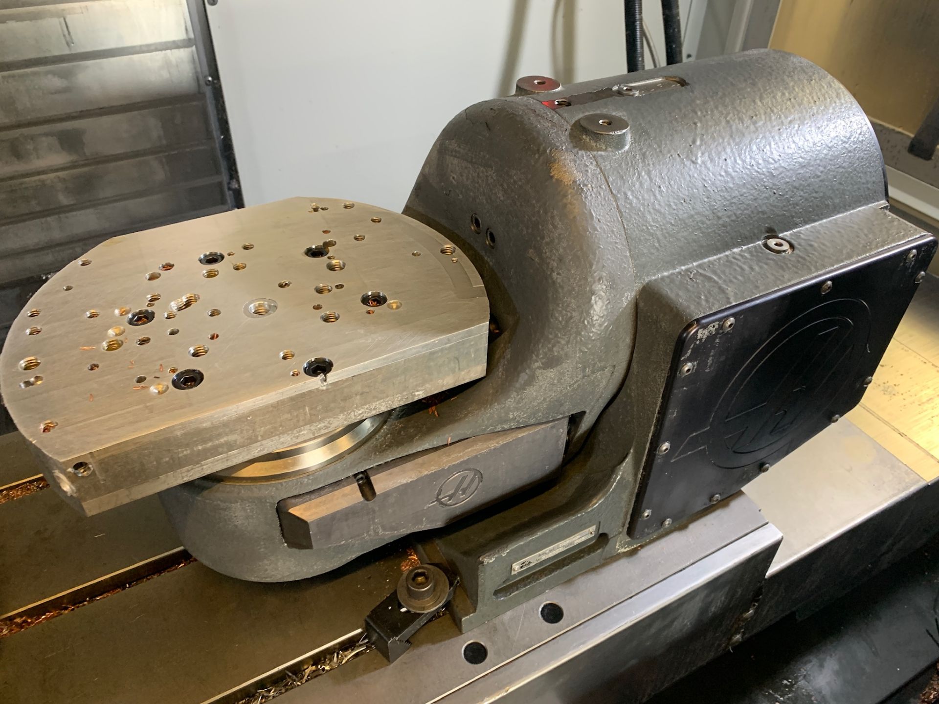2019 Haas TRT-160 Trunnion Table