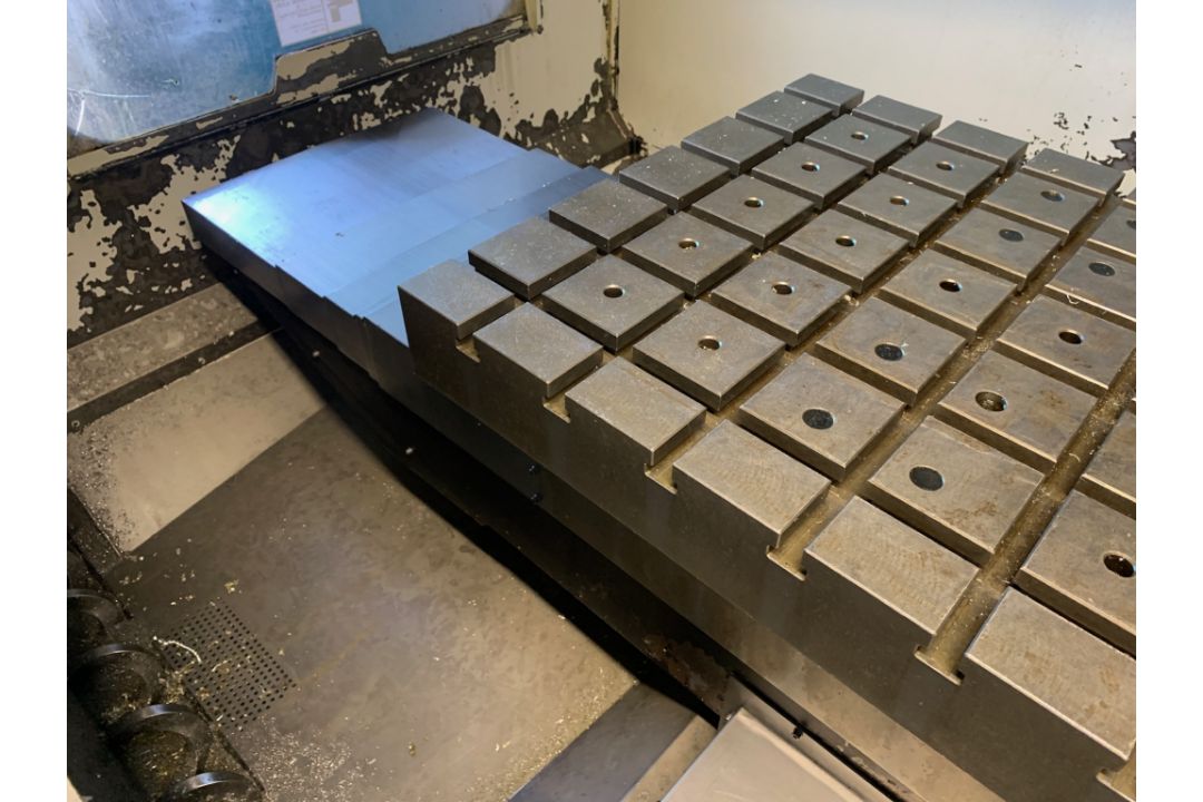 2004 Haas VM-3 Vertical Machining Center - Image 9 of 17