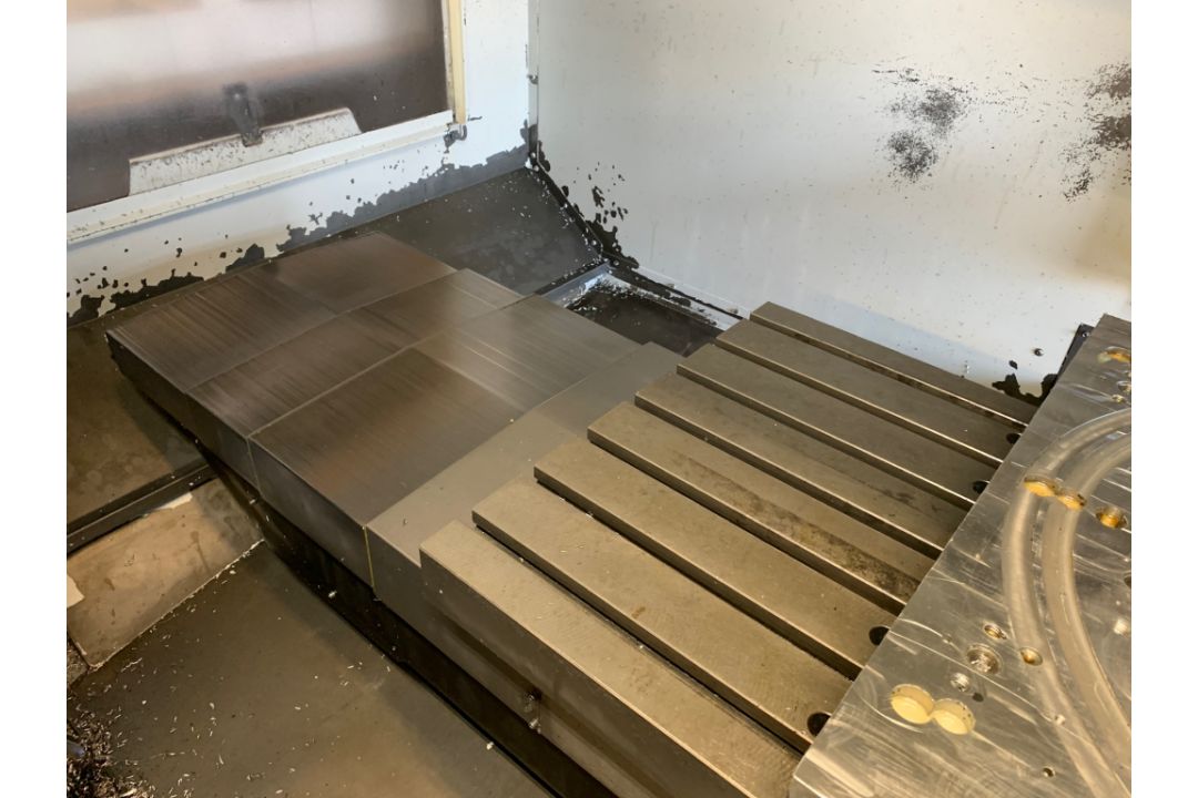 2011 Haas VF-5/40 Vertical Machining Center - Image 9 of 14