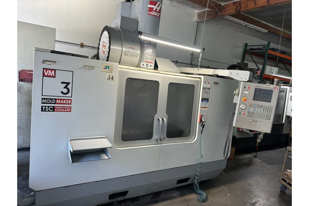 2004 Haas VM-3 Vertical Machining Center - Image 1 of 17