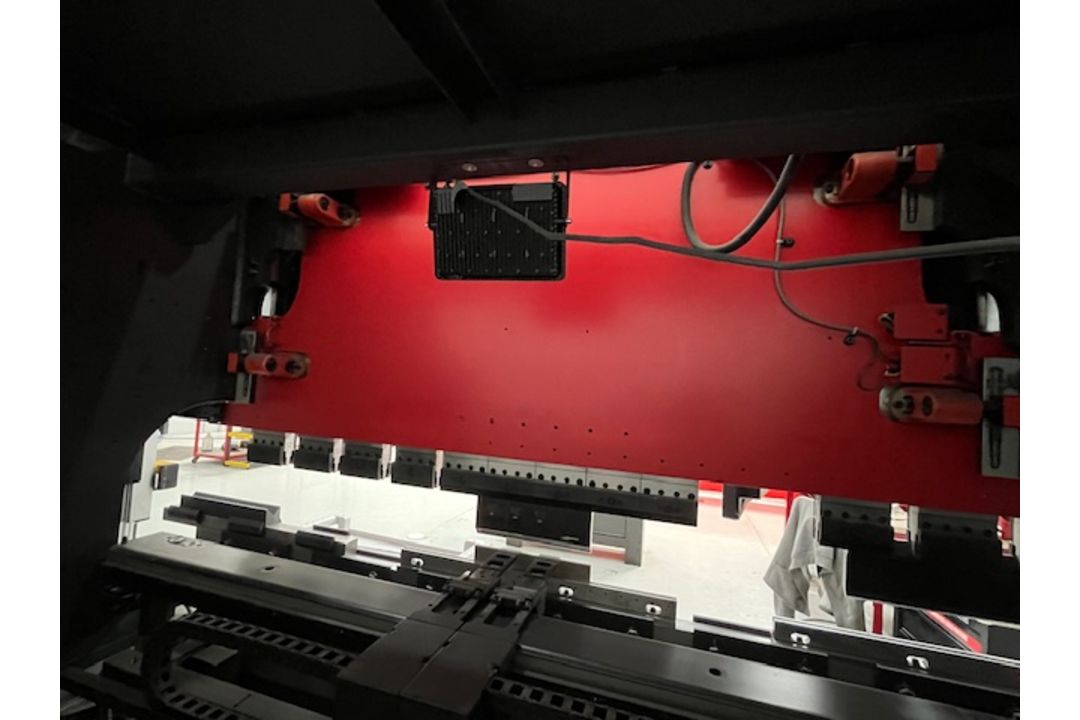 2018 Amada HD8025 NT Press Brake - Image 17 of 18