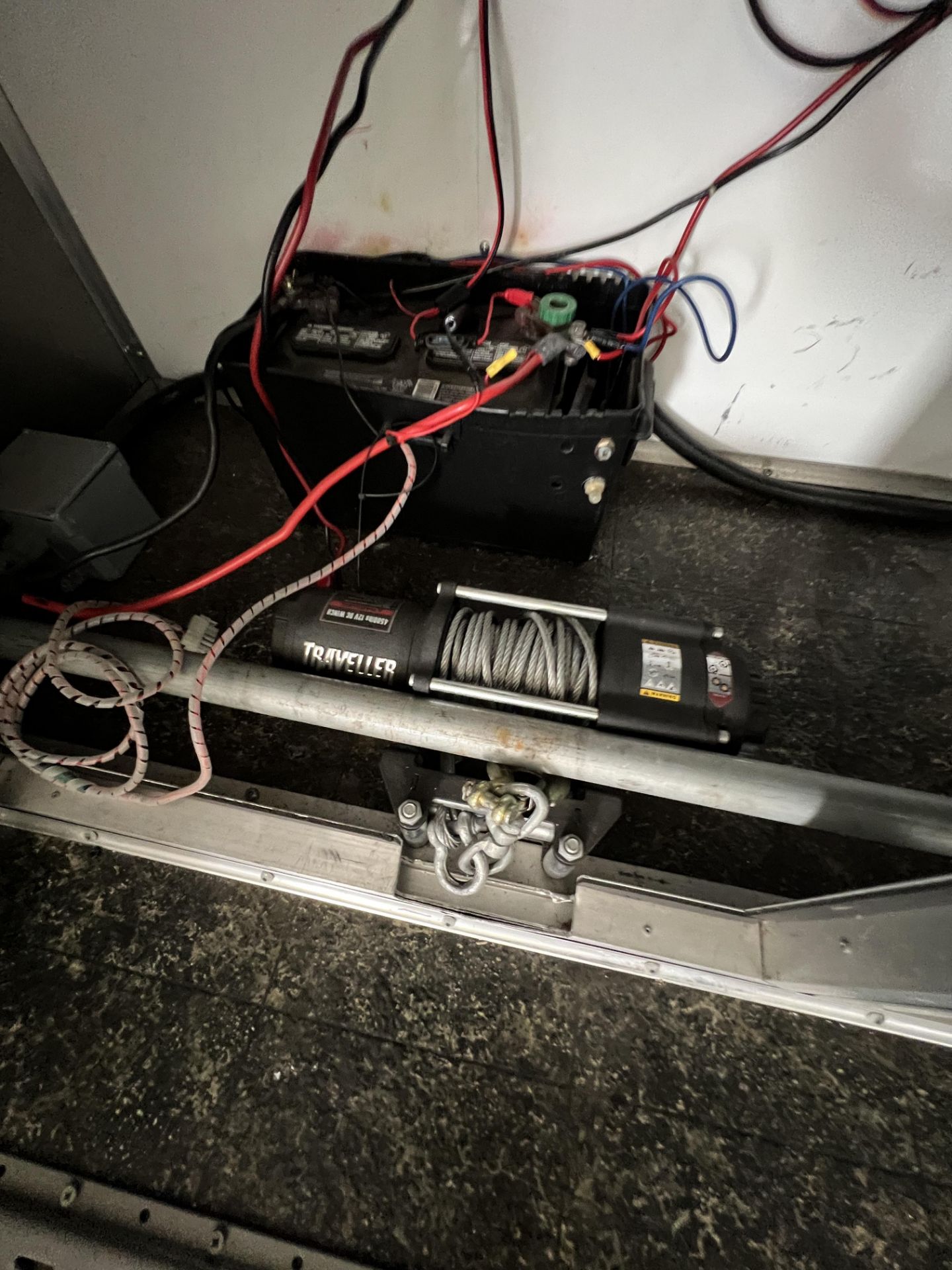 2005 28' Race Trailer, Has An Internal Gas Generator - Image 29 of 34
