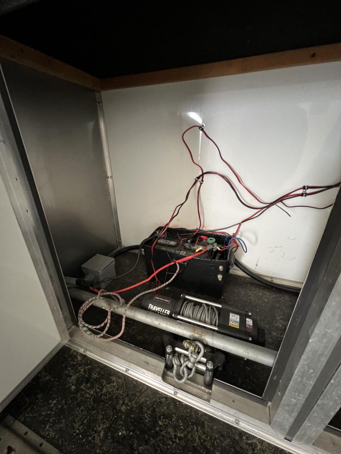2005 28' Race Trailer, Has An Internal Gas Generator - Image 28 of 34