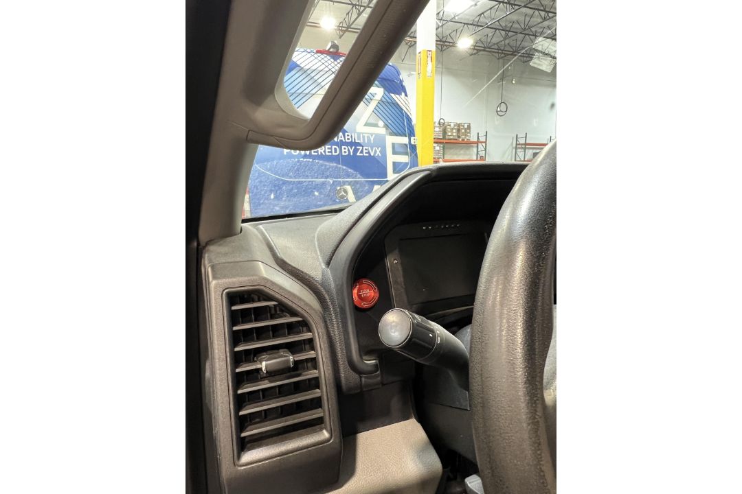 2020 Ford F-250 4 Door EV, Needs 12 Volt Battery (Condition Unkown Could Not Test Drive) Missing - Image 28 of 44