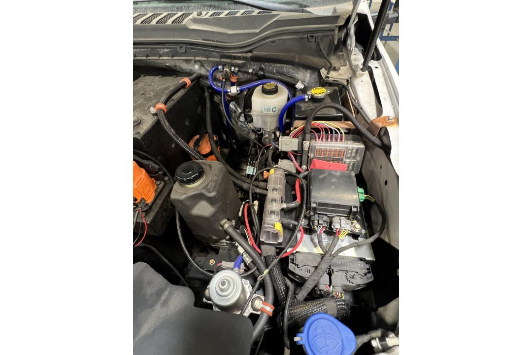 2020 Ford F-250 4 Door EV, Needs 12 Volt Battery (Condition Unkown Could Not Test Drive) Missing - Image 5 of 44