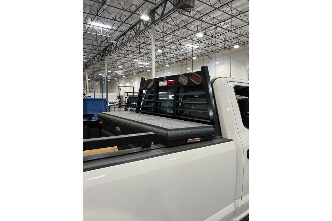 2020 Ford F-250 4 Door EV, Needs 12 Volt Battery (Condition Unkown Could Not Test Drive) Missing - Image 17 of 44