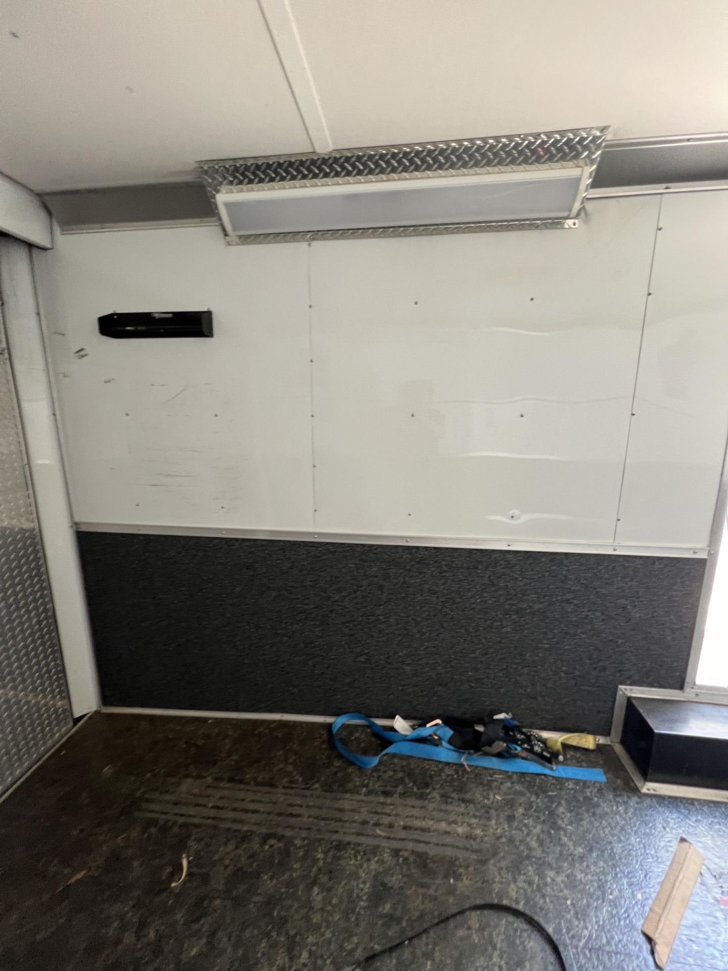 2005 28' Race Trailer, Has An Internal Gas Generator - Image 23 of 34