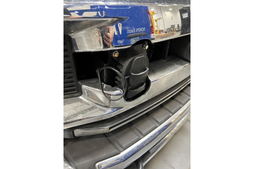 2020 Ford F-250 4 Door EV, Needs 12 Volt Battery (Condition Unkown Could Not Test Drive) Missing - Image 10 of 44
