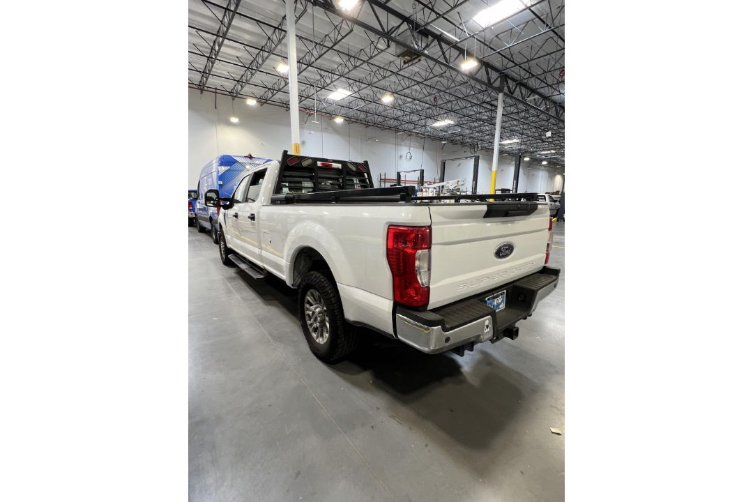 2020 Ford F-250 4 Door EV, Needs 12 Volt Battery (Condition Unkown Could Not Test Drive) Missing - Image 21 of 44