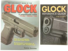 Konvolut von 2 Glock-Softbound-Büchern