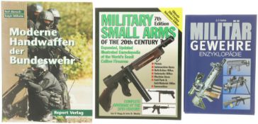 Konvolut von 3 Büchern: Militärgewehre / Military Small Arms / Moderne Handwaffen der Bundeswehr