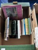 12 gardening books (725B)