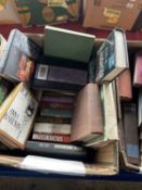 Mixed lot of 25 fiction novels (25)