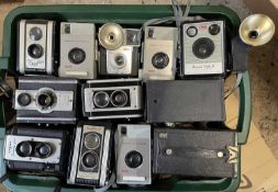 One box of various vintage cameras (12)