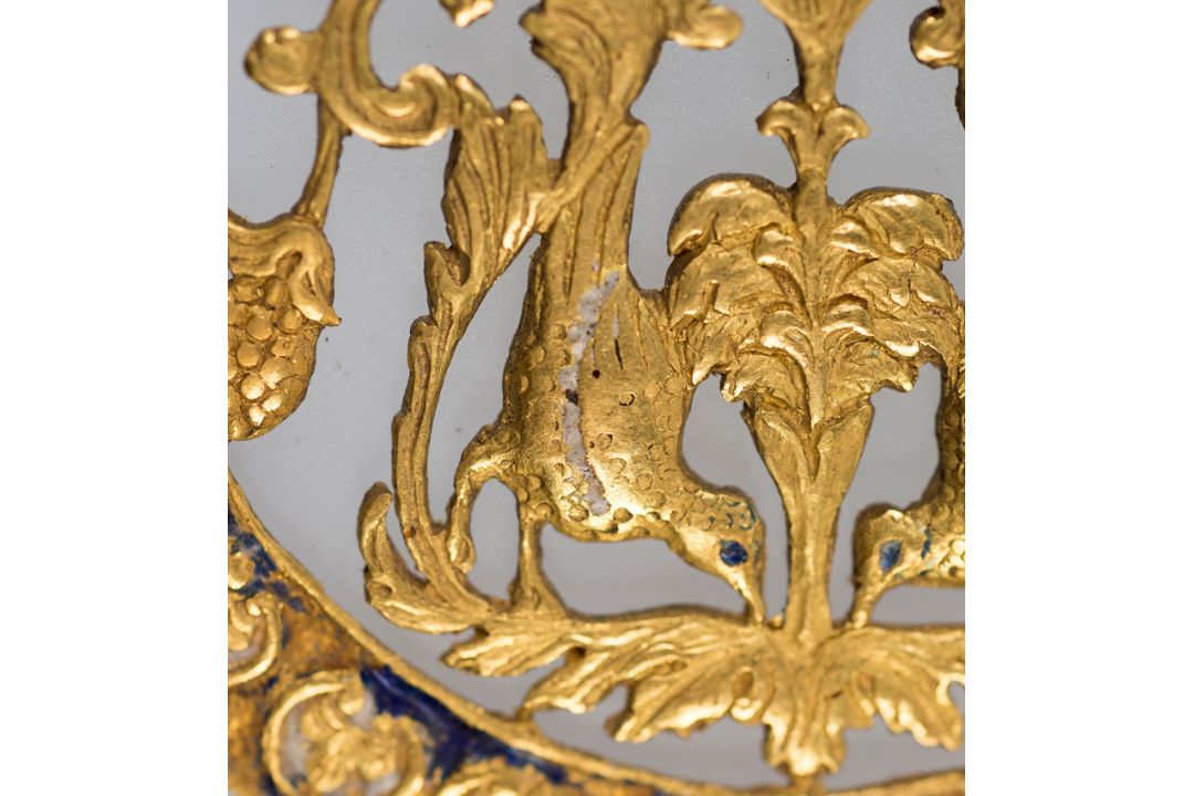 Four medallions in openwork gold and enamel. Possibly Byzantium. 10th - 15th centuries. - Bild 9 aus 17