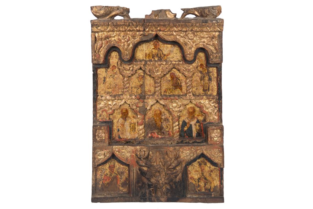 Carved, gilded, and polychromed wooden icon with gold background. Wallachia. 15th Century. - Bild 1 aus 15