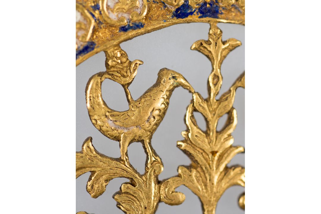 Four medallions in openwork gold and enamel. Possibly Byzantium. 10th - 15th centuries. - Bild 11 aus 17