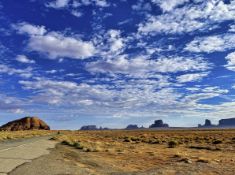 Discover the Beauty of Arizona's Navajo Nation with This Scenic Lot Near Historic Holbrook!