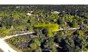 Charlotte County: Your Florida Lot Near the Bay!