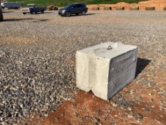 STACKABLE BARRIER BLOCK