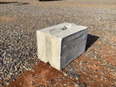 STACKABLE BARRIER BLOCK