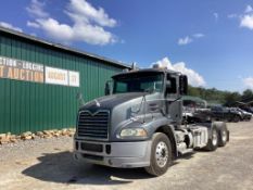 2015 MACK CXU613