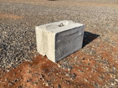 STACKABLE BARRIER BLOCK