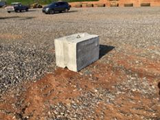 STACKABLE BARRIER BLOCK