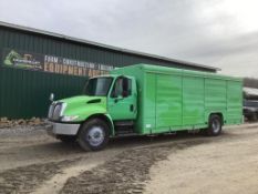 2005 INTERNATIONAL 4300 BEVERAGE TRUCK