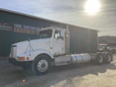 1992 INTERNATION 9400 DAYCAB TRACTOR