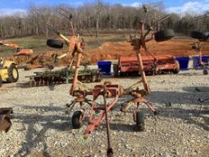 4 BASKET MANUAL HAY TEDDER