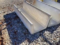 8' J Bunk Concrete Feeder