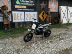 DB14 DIRTBIKE