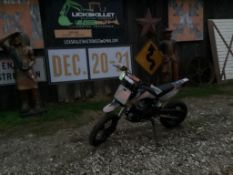 DB14 DIRTBIKE