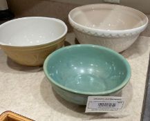 Set of 3 Ceramic Mixing Bowls