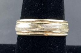 10K Gold Tri Tone Wedding Band