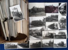 Photographs, Rail, many 100s of mixed age b/w and colour images in varying sizes showing