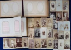 Photographs, approx. 200 portrait cartes de visite showing men, women, children and babies (gen