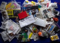 Trade cards, a quantity of cereal packet inserts / giveaways mainly Quaker Sugar Puffs and Kellogg's